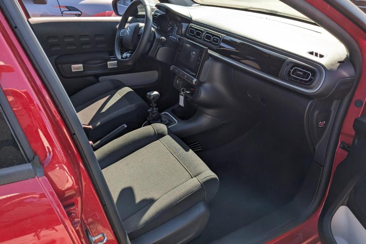 CITROËN C3     -3 ANS 8