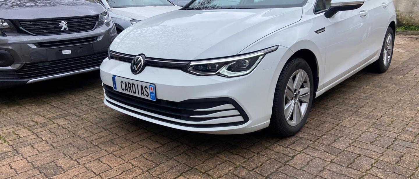 VOLKSWAGEN GOLF 8 -3ANS EXPORT ALGERIE